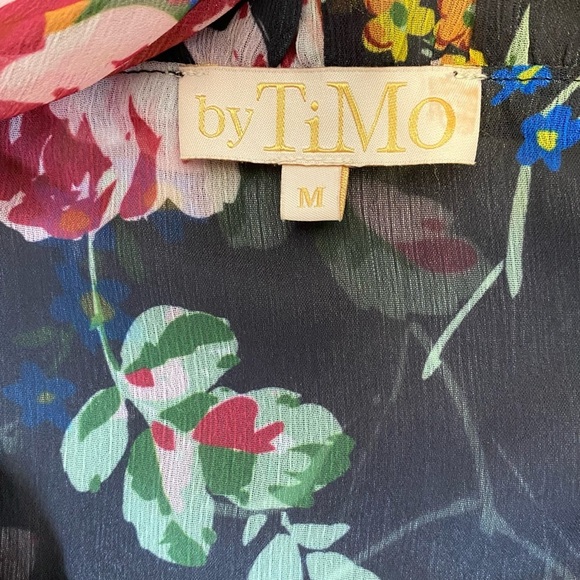 ByTiMo Floral Wrap Bodice Long Sleeve Chiffon Dress in Rose Field - Picture 11 of 14